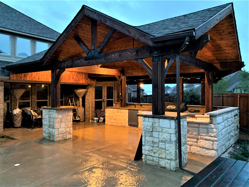 beautiful outdoor living space in backyard